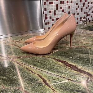 Christian Louboutin, Nude glossy leather classic pumps